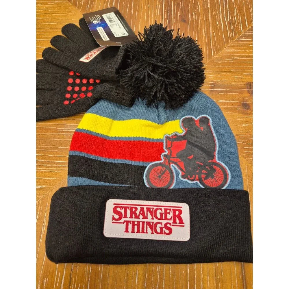 Stranger Things Kids Beanie & Gloves Set Black/Blue/Red Design Pom Pom Hat Netfl